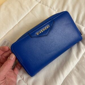 Givenchy wallet, NWOT